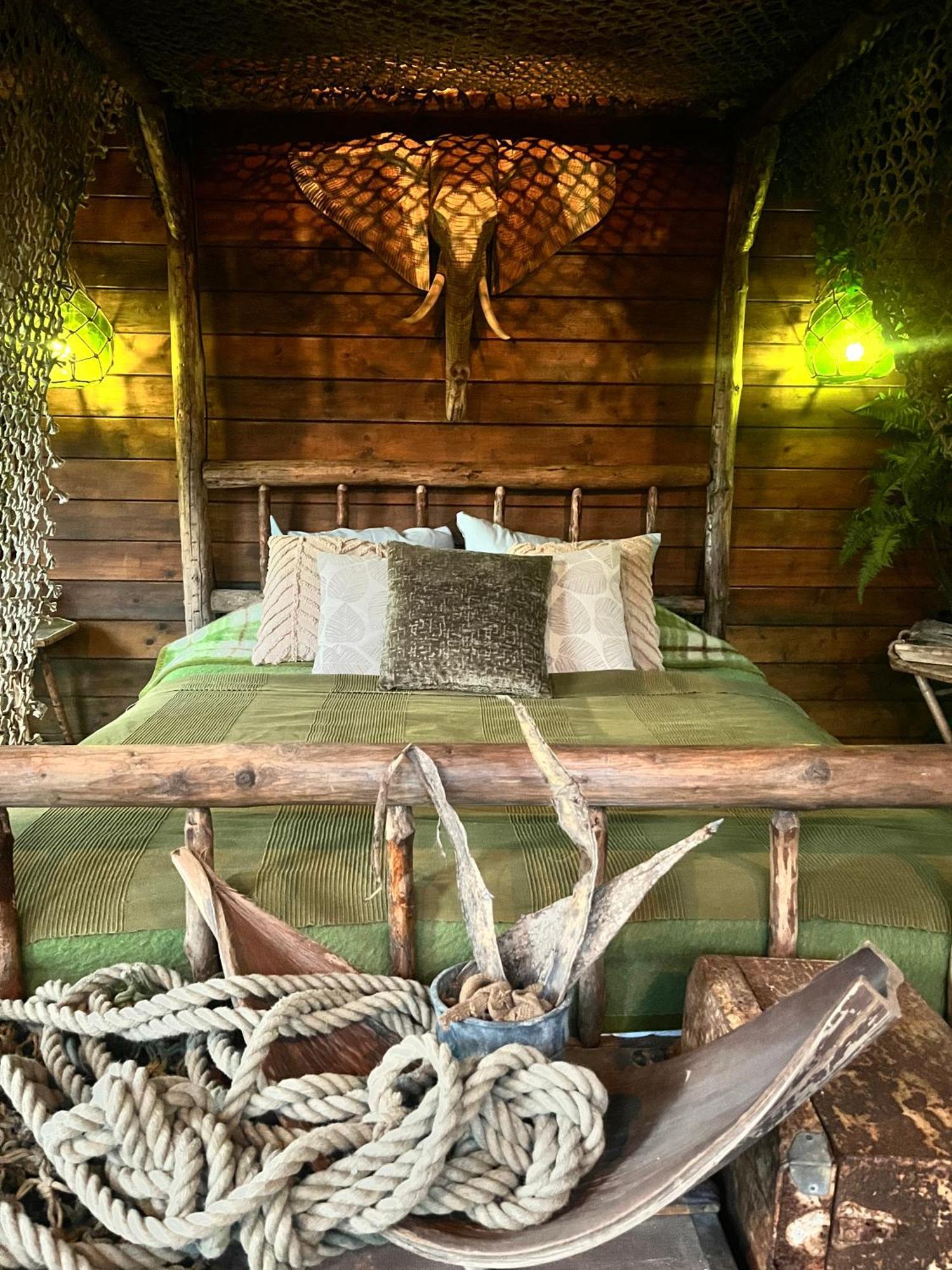 Bamboo Lodge โกรนิงเงน ภายนอก รูปภาพ